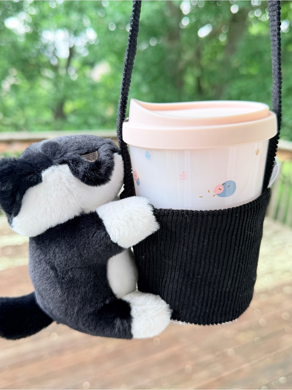 Starbucks Black & White Cat Plush Cup Sleeve Holder – Rare Taiwan - Picture 3 of 4